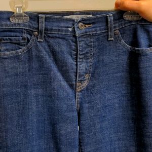 🌞 deals! Levi's perfectly slimming boot cut 512 jeans 8 m